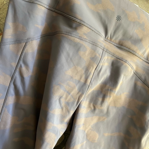 New Athleta Rainier Reflective Tights Leggings Neutral Print SZ 3X - Picture 4 of 8